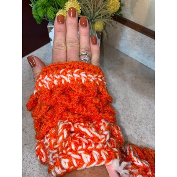 Handmade Hand Knit Orange 70’s Print Yarn Knit Hand Warmers Fingerless Gloves - Picture 2 of 5